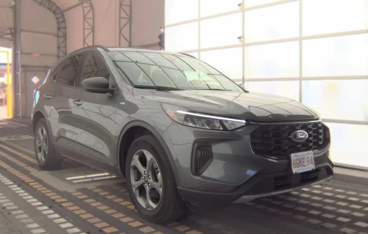 2025 FORD ESCAPE ST-Line 4