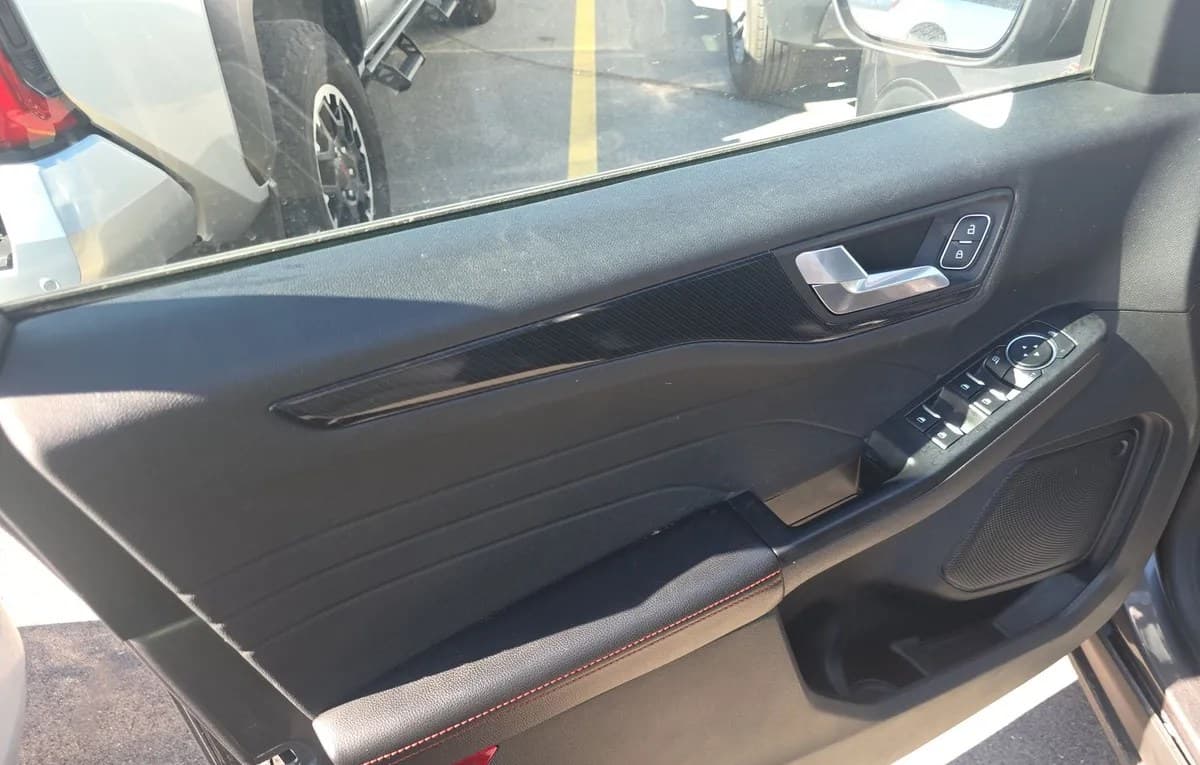 2025 FORD ESCAPE ST-Line 6