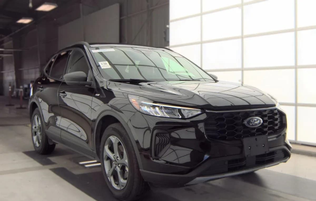2025 FORD ESCAPE ST-Line 4