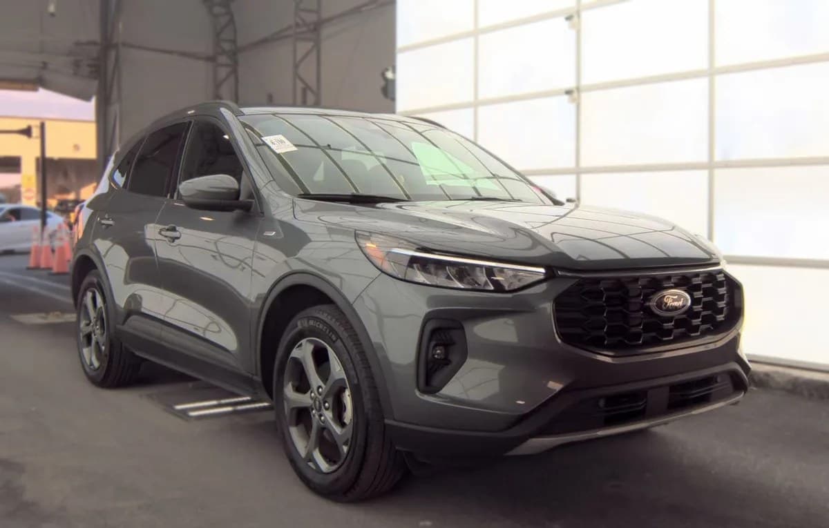 2025 FORD ESCAPE ST-LINE Select 4