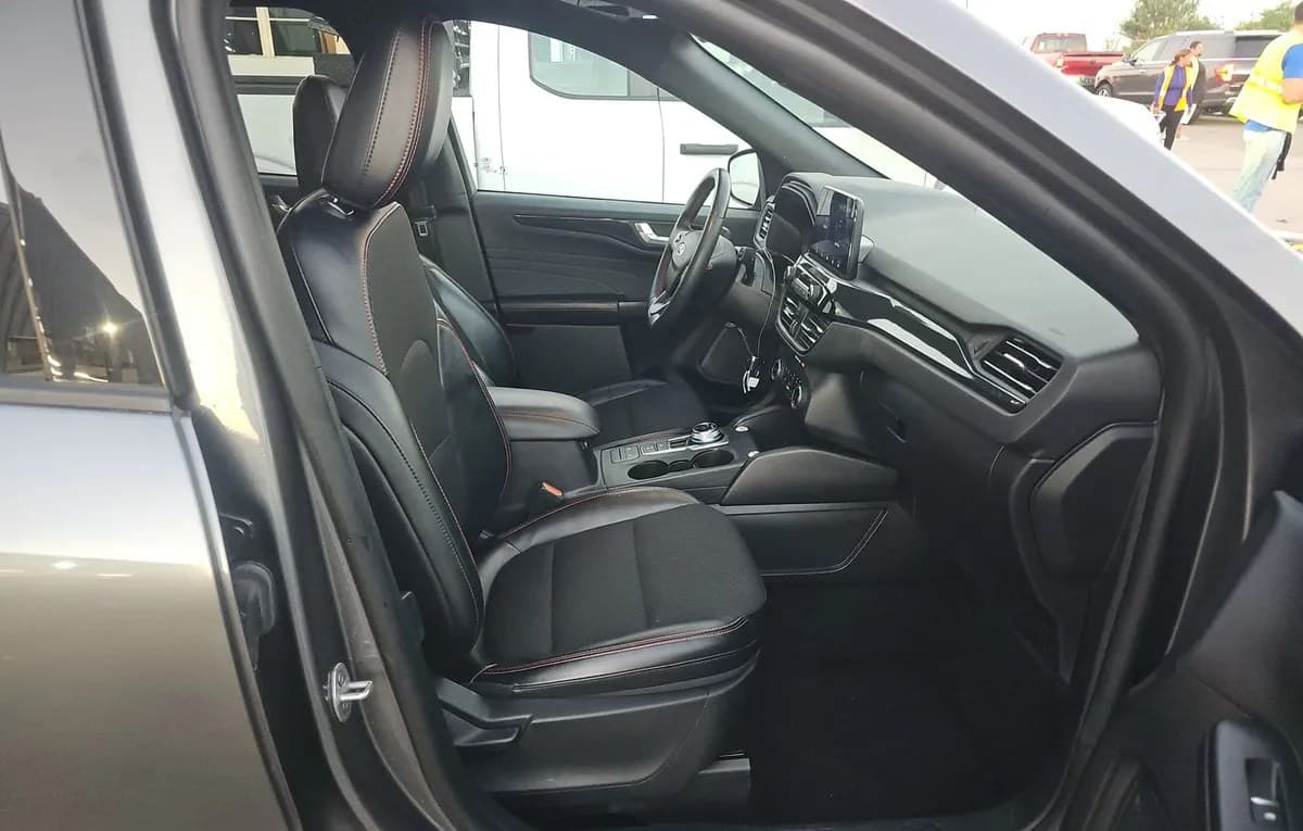 2025 FORD ESCAPE ST-LINE Select 5