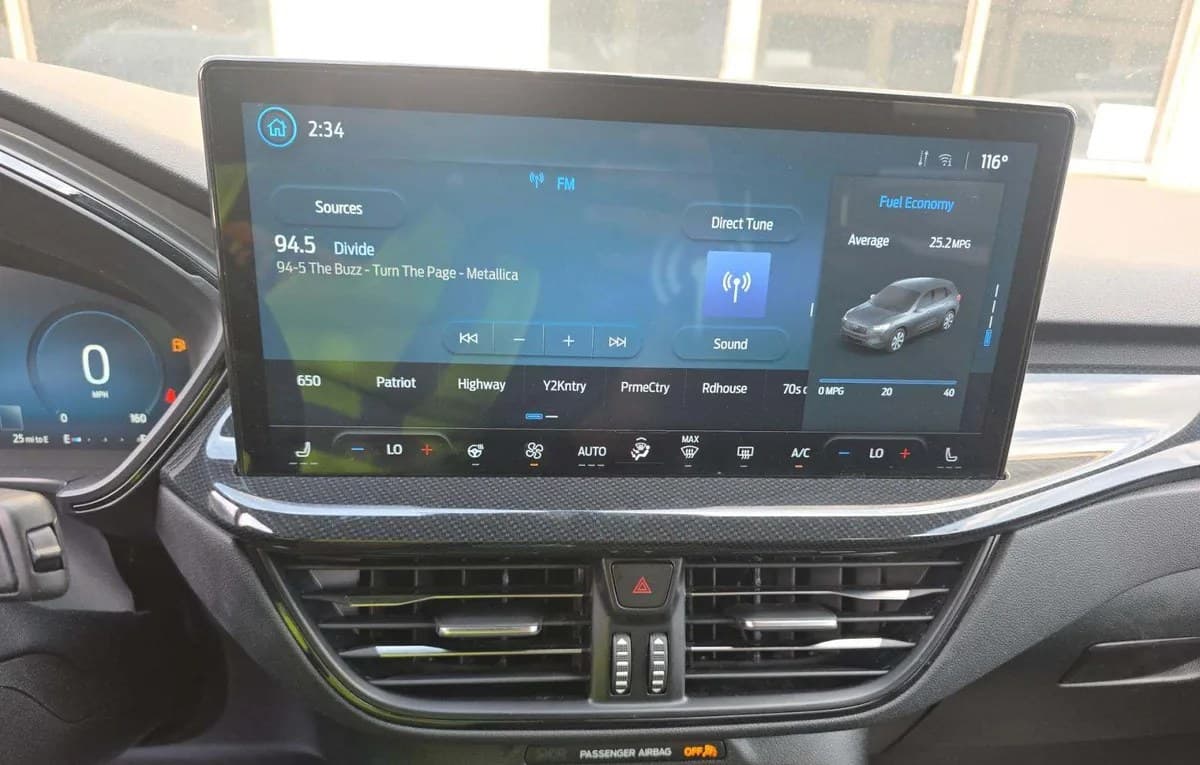 2023 FORD ESCAPE ST-LINE Select 7