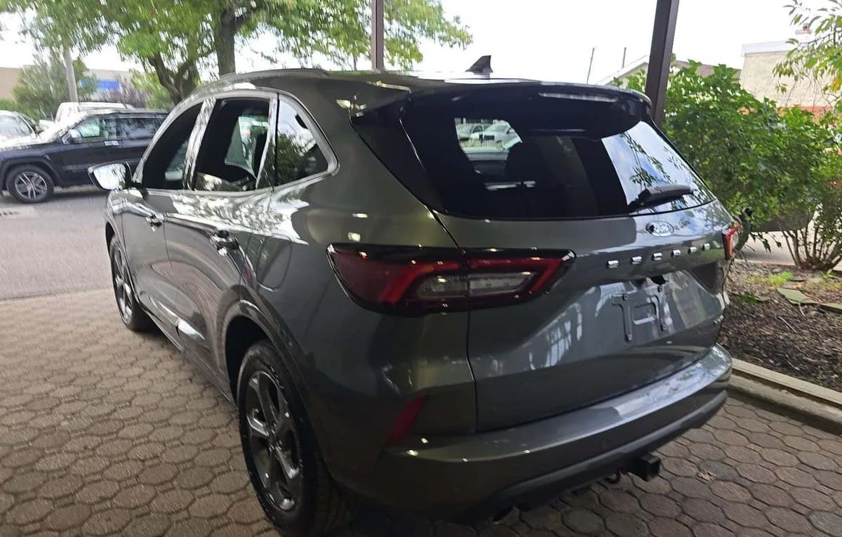 2024 FORD ESCAPE ST-LINE Select 3