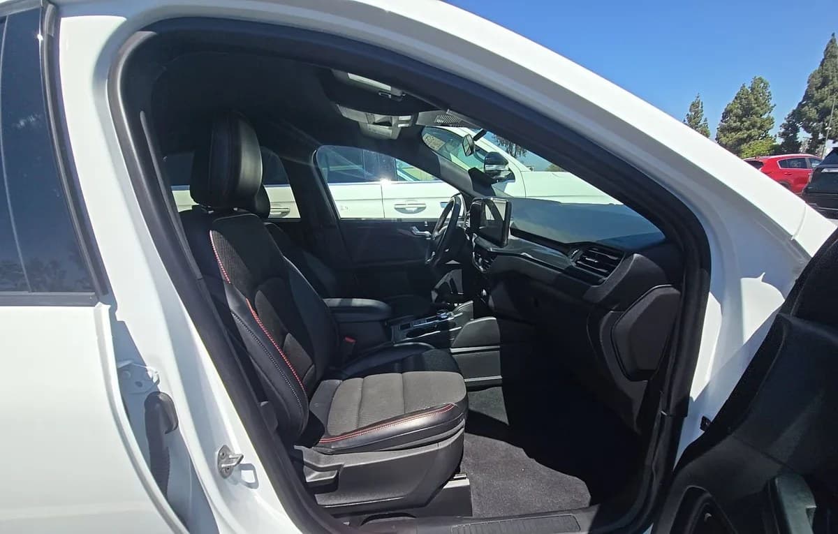 2023 FORD ESCAPE HYBRID ST-LINE SELECT 5