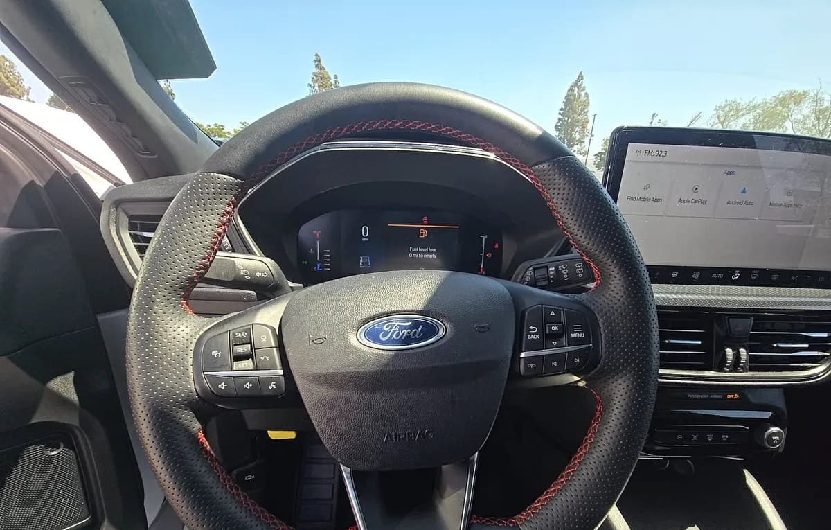2023 FORD ESCAPE HYBRID ST-LINE SELECT 7