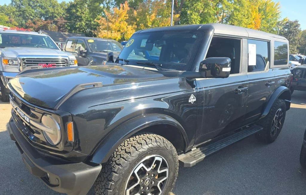 2024 FORD BRONCO OUTER BANKS