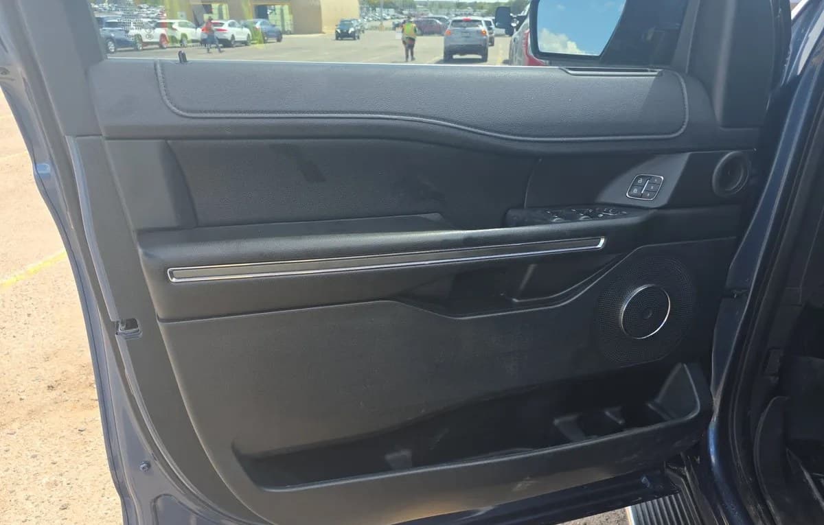 2019 FORD EXPEDITION XLT 6