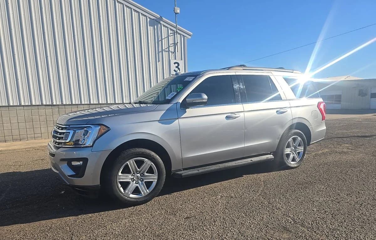 2020 FORD EXPEDITION XLT 2