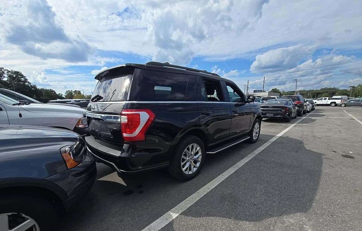 2020 FORD EXPEDITION XLT 4