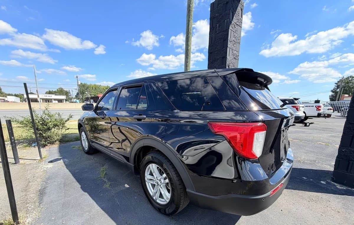 2023 FORD EXPLORER Base 6