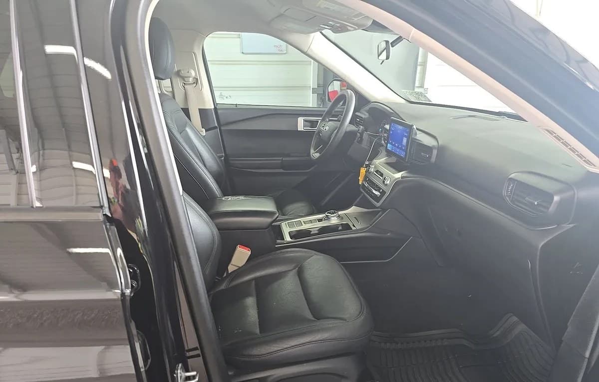 2021 FORD EXPLORER Base 5