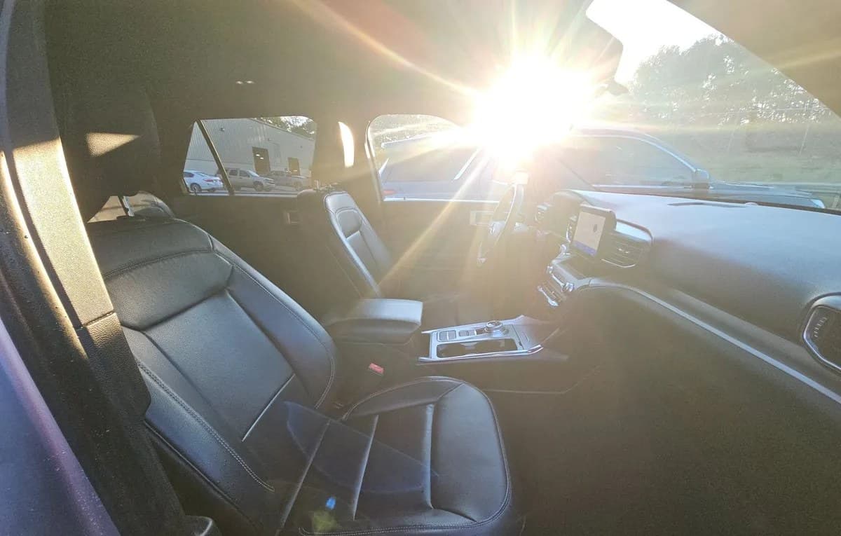 2020 FORD EXPLORER XLT 3