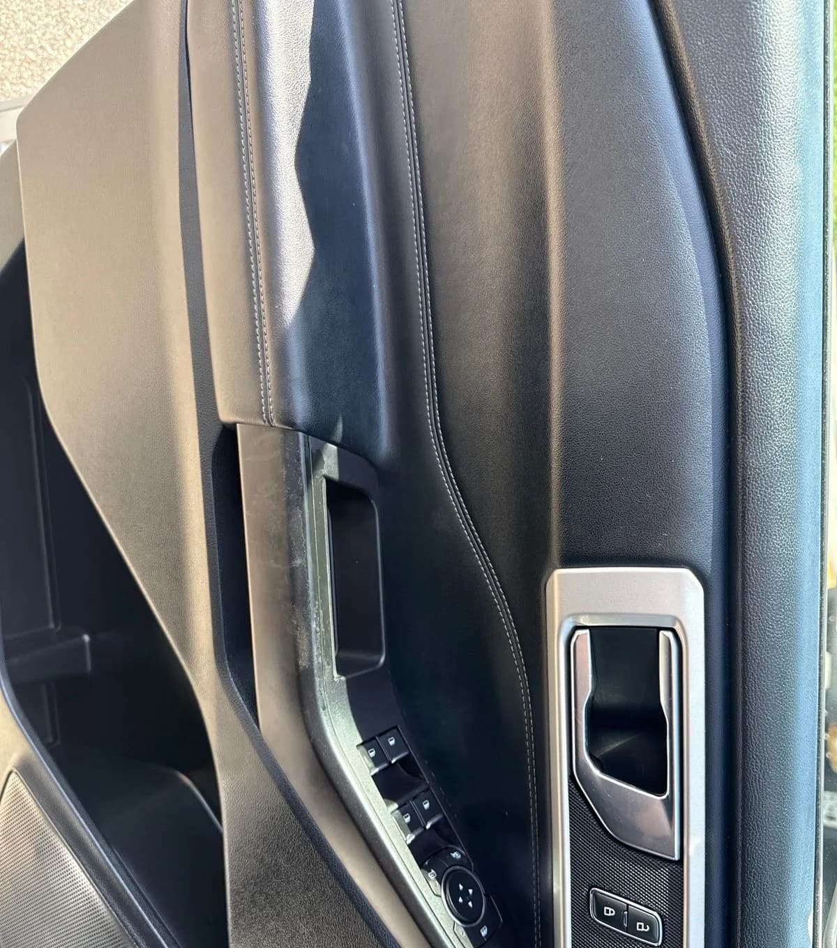 2020 FORD EXPLORER XLT 6