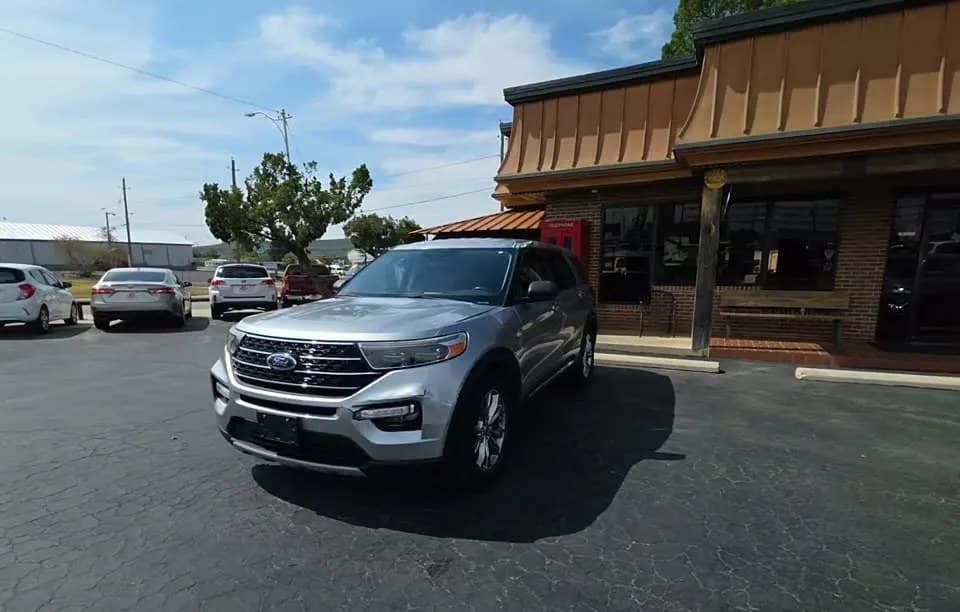 2020 FORD EXPLORER XLT 2