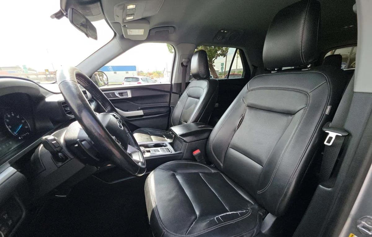 2020 FORD EXPLORER XLT 4