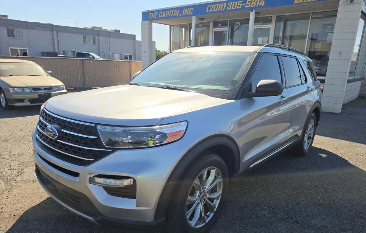 2021 FORD EXPLORER XLT 2