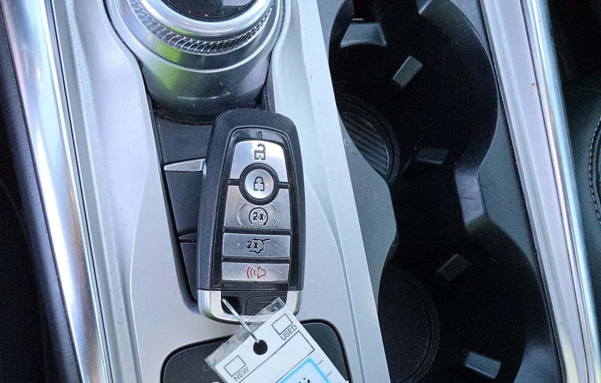 2021 FORD EXPLORER XLT 5