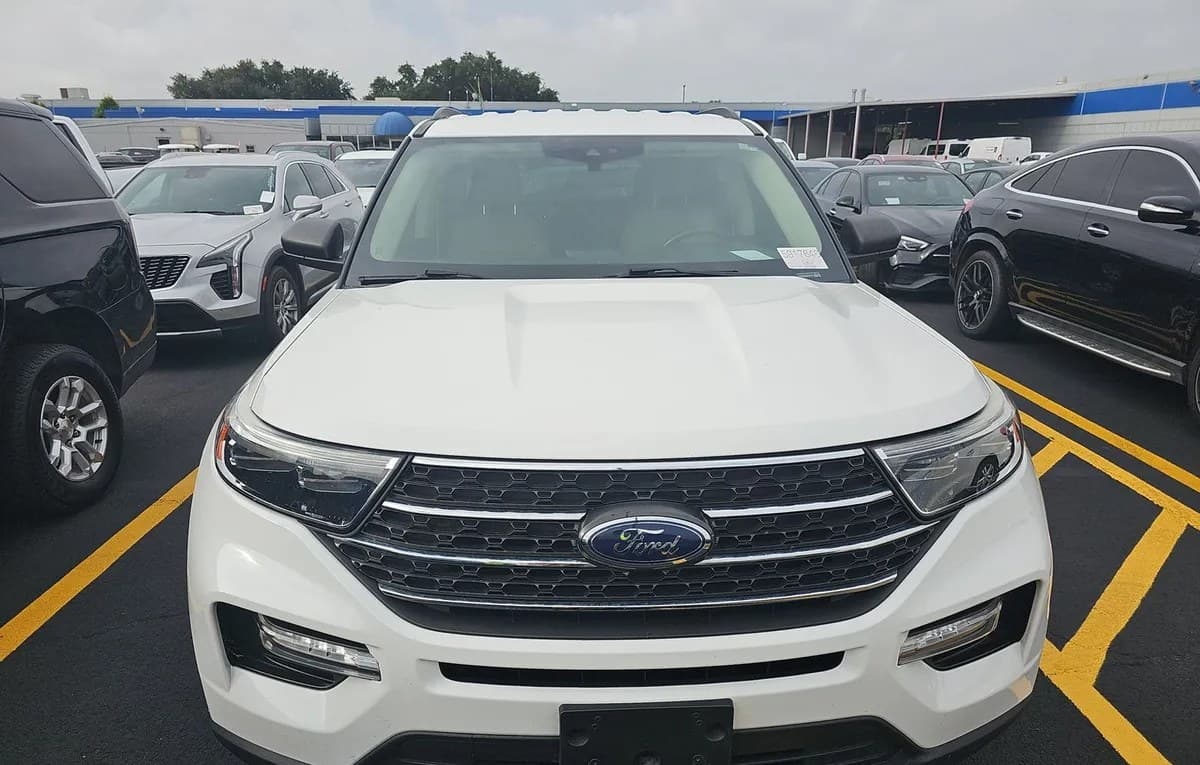 2022 FORD EXPLORER XLT 3
