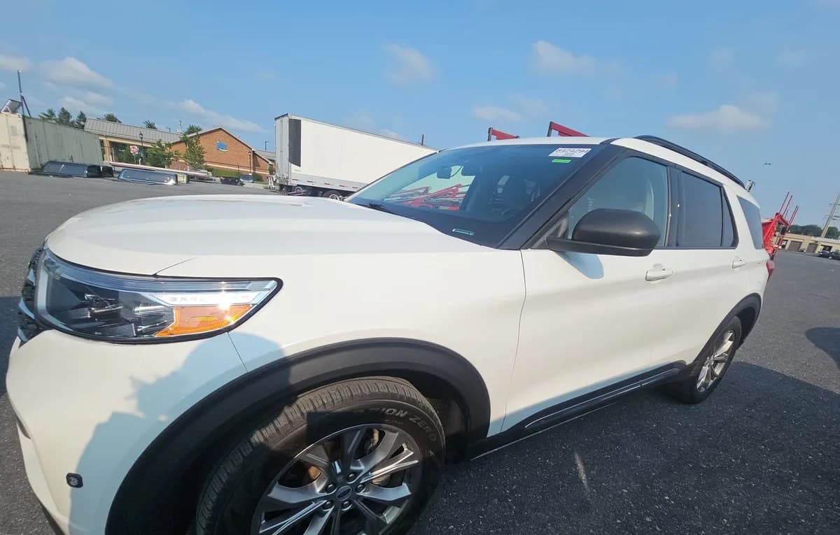 2022 FORD EXPLORER XLT 2