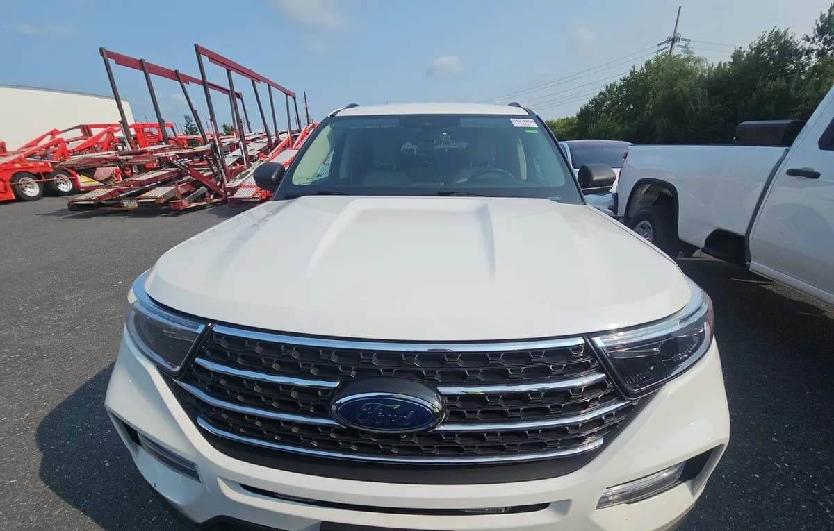 2022 FORD EXPLORER XLT 3