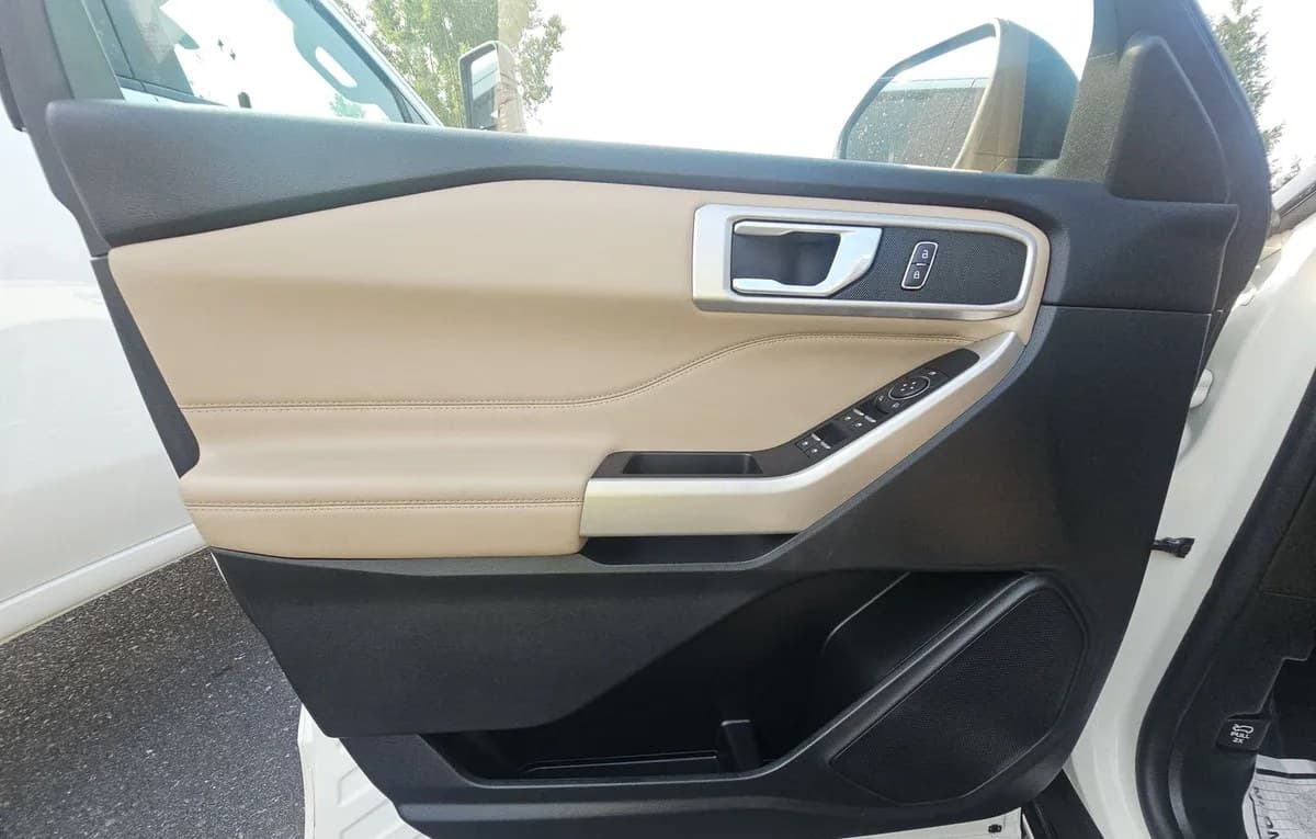 2022 FORD EXPLORER XLT 6