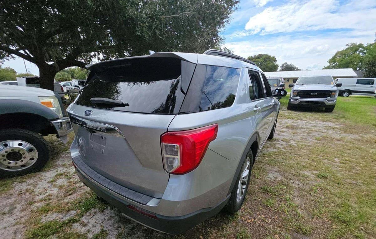 2020 FORD EXPLORER XLT 4