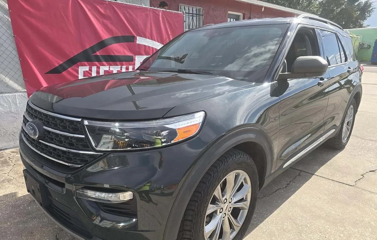 2022 FORD EXPLORER XLT 2