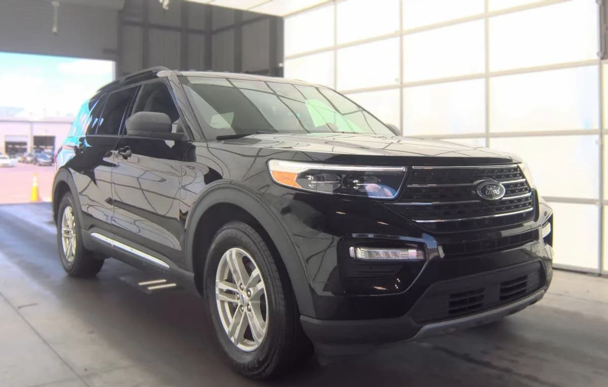 2023 FORD EXPLORER XLT 4
