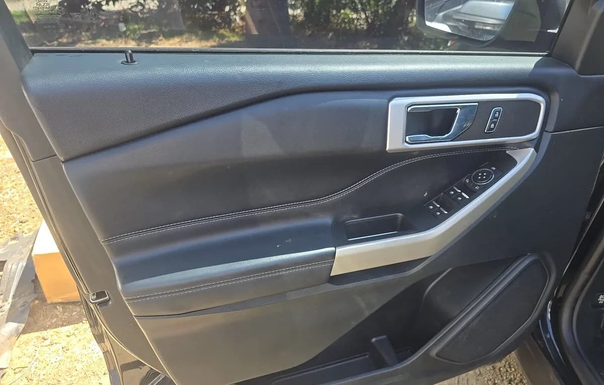 2021 FORD EXPLORER XLT 6