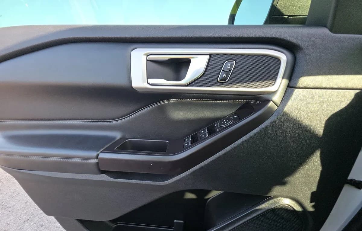 2020 FORD EXPLORER XLT 6
