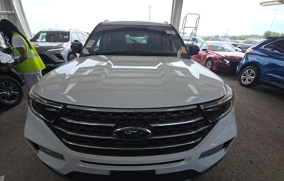 2022 FORD EXPLORER XLT 3