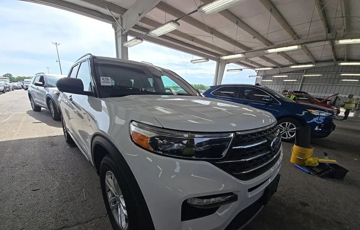 2022 FORD EXPLORER XLT 4