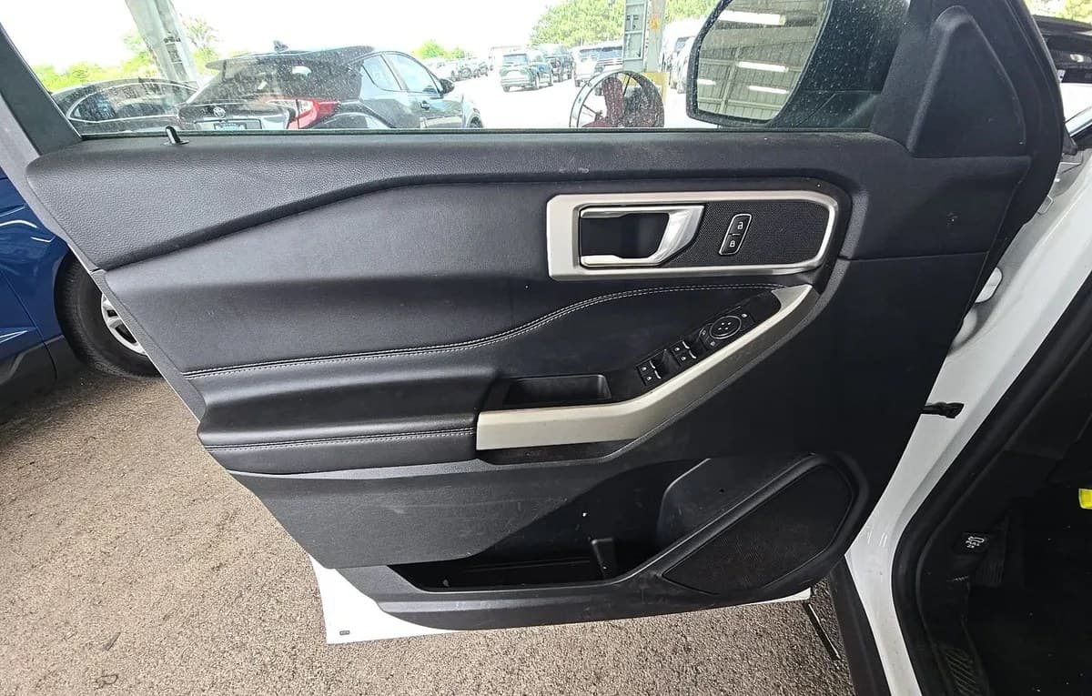 2022 FORD EXPLORER XLT 6