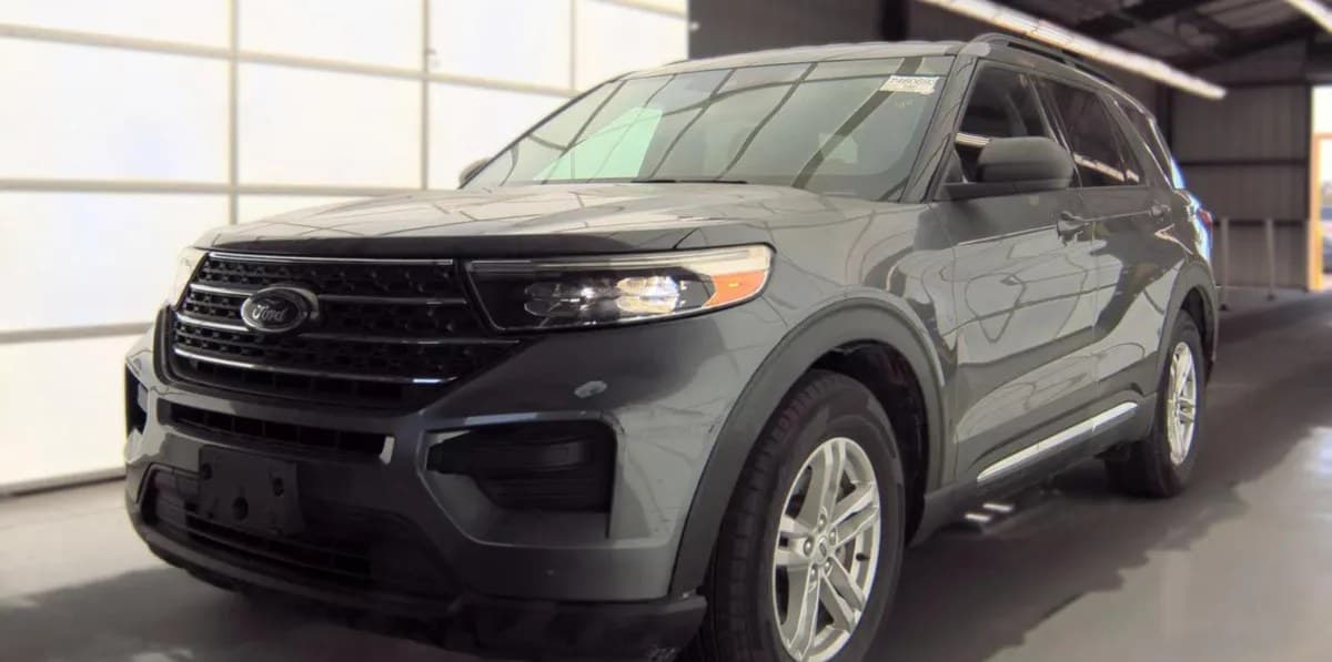 2022 FORD EXPLORER XLT 2
