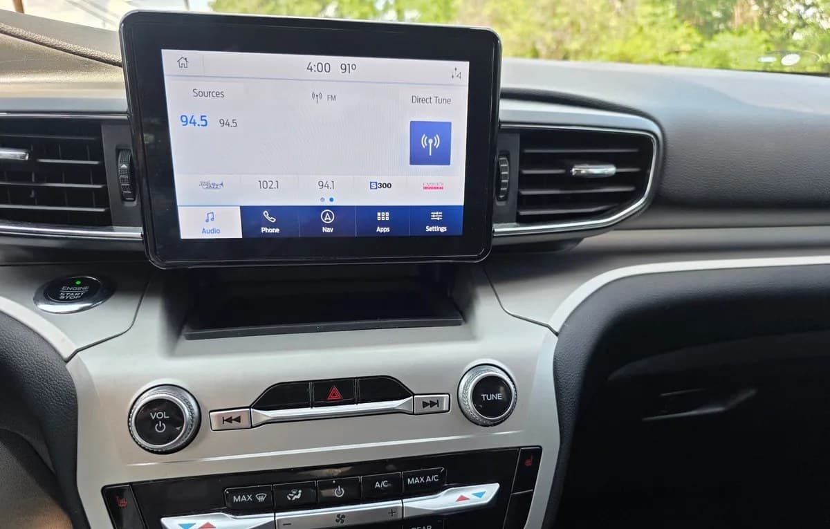2021 FORD EXPLORER XLT 4