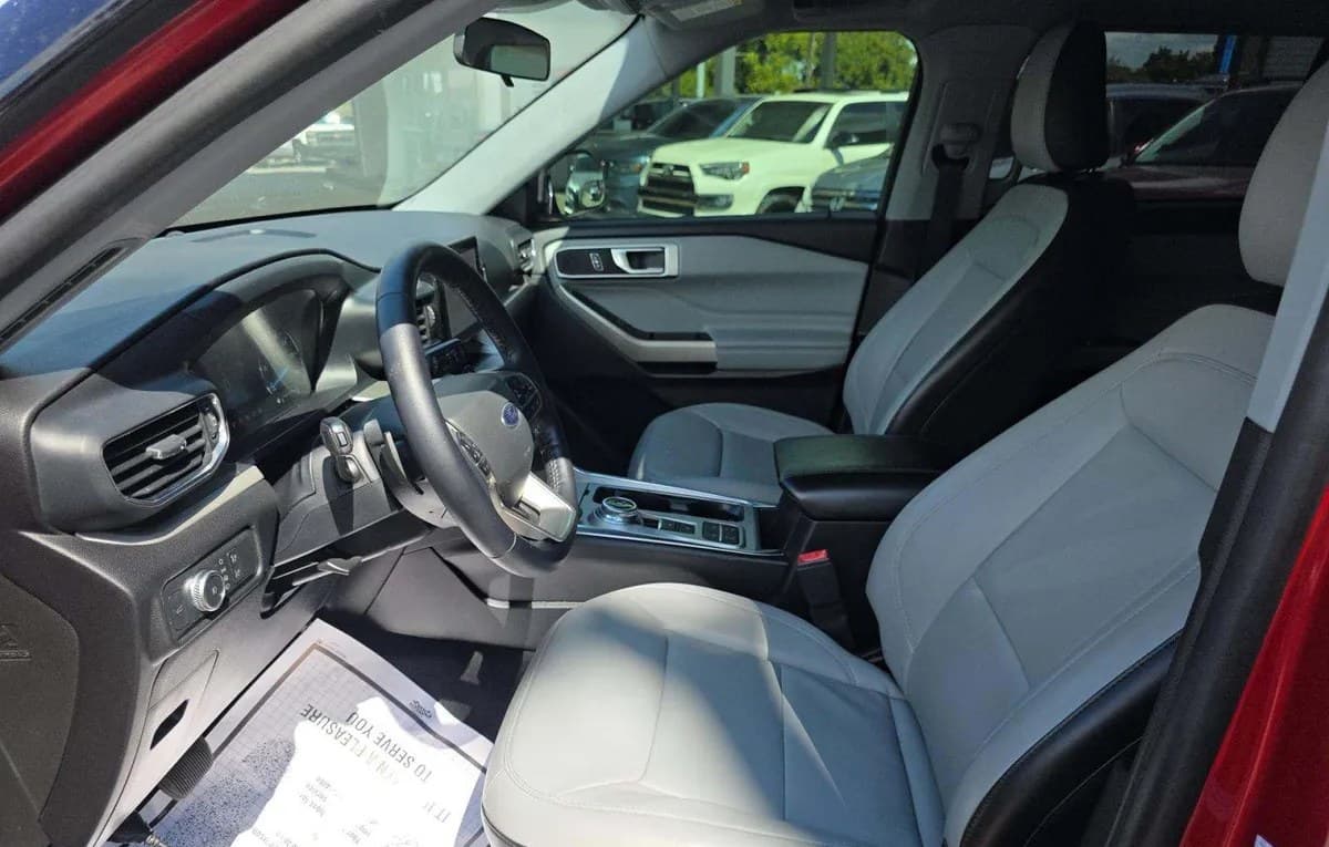 2021 FORD EXPLORER XLT 4