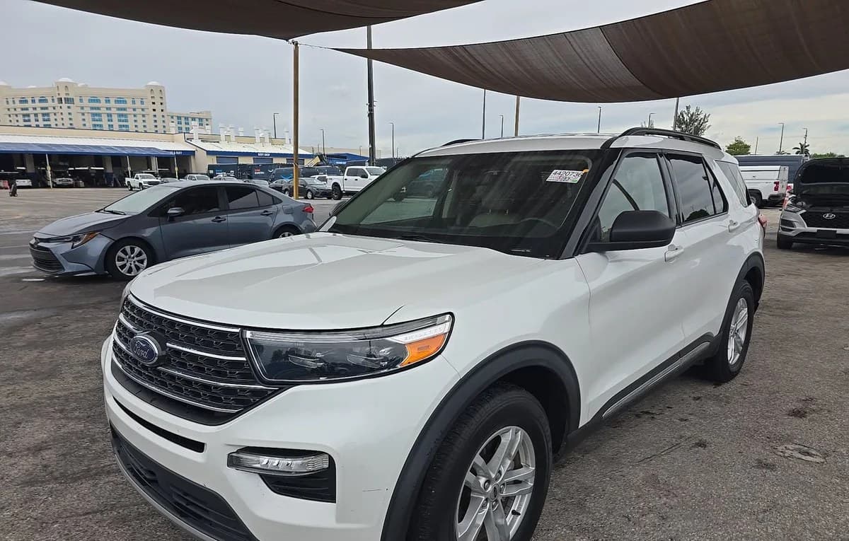 2022 FORD EXPLORER XLT 2