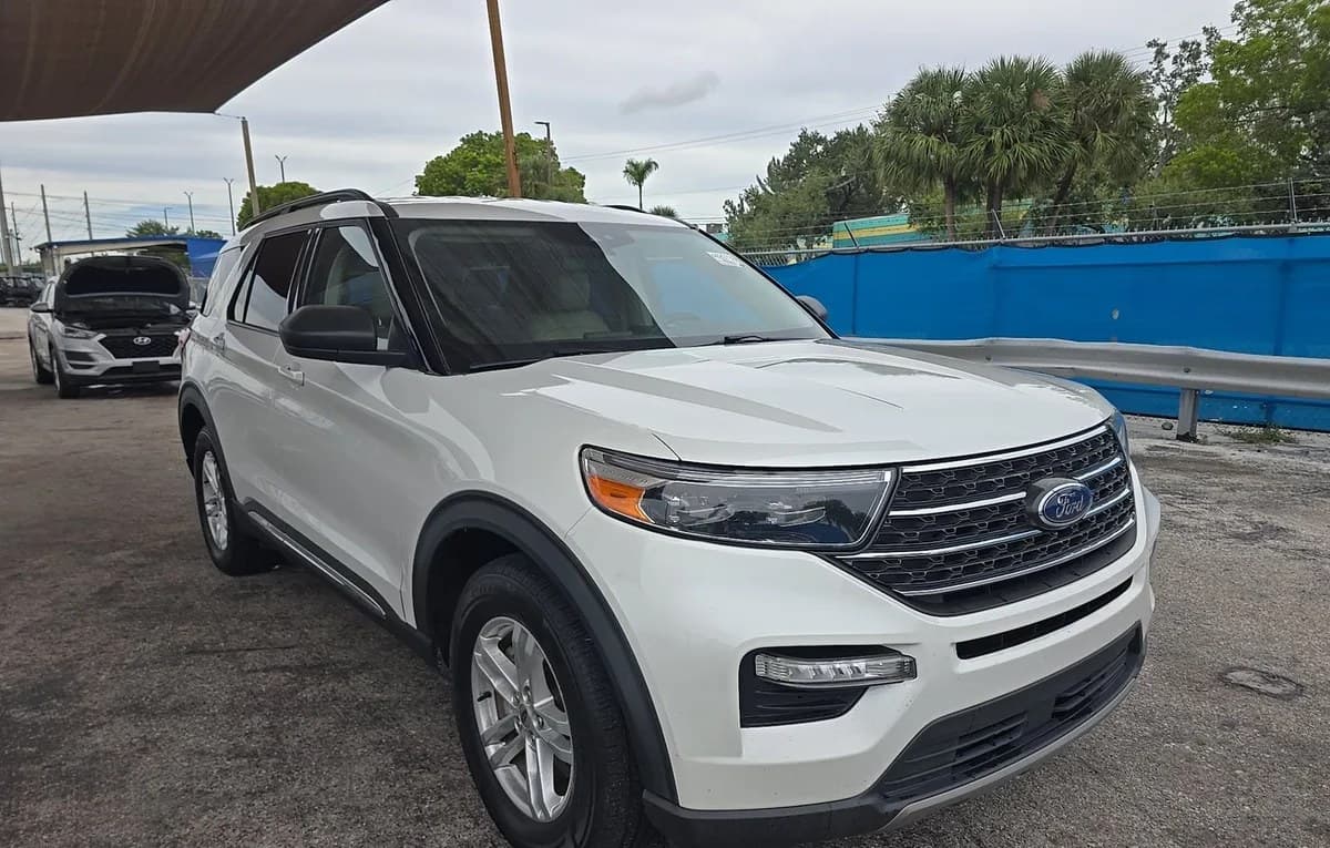 2022 FORD EXPLORER XLT 4