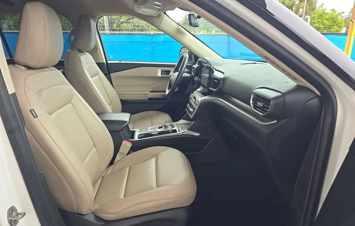 2022 FORD EXPLORER XLT 5