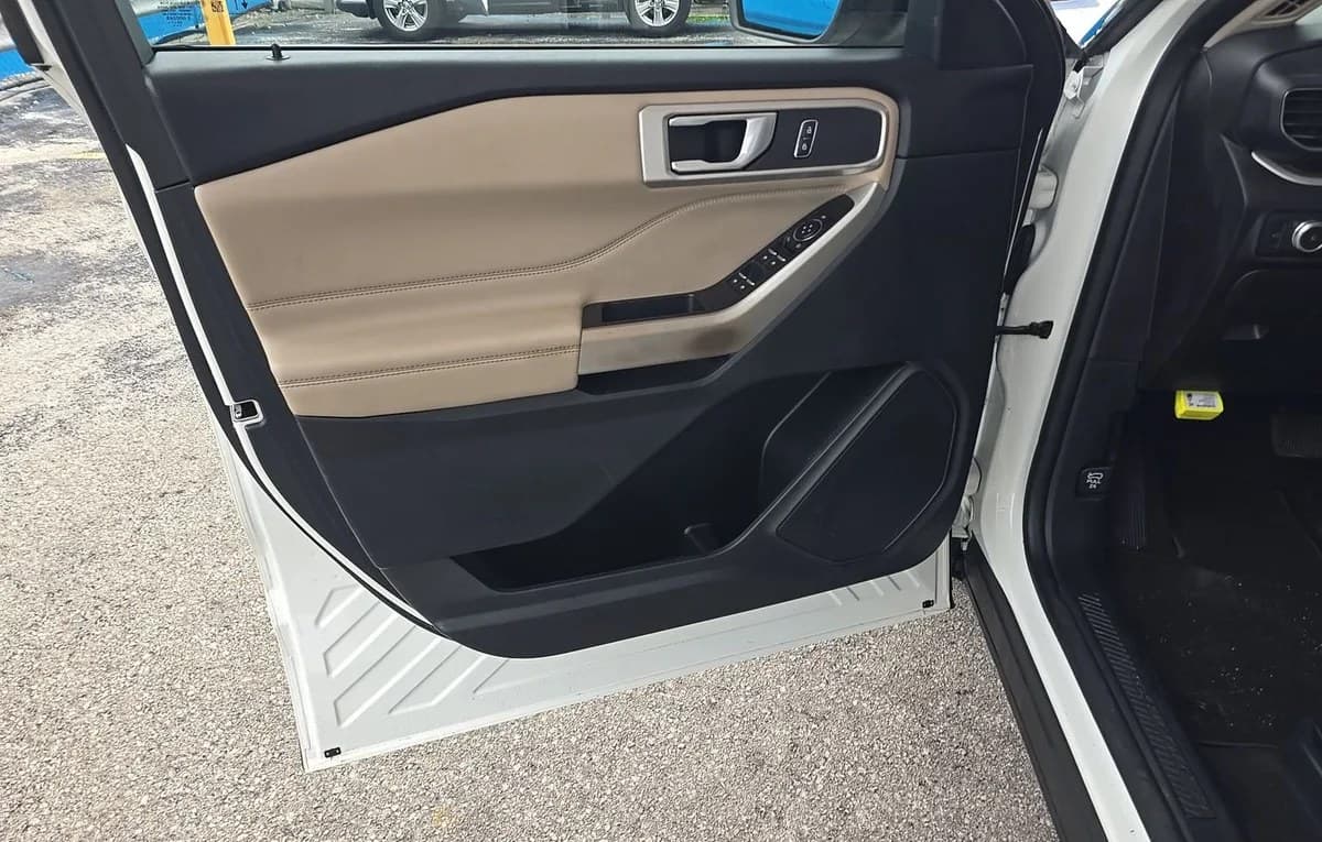 2022 FORD EXPLORER XLT 6