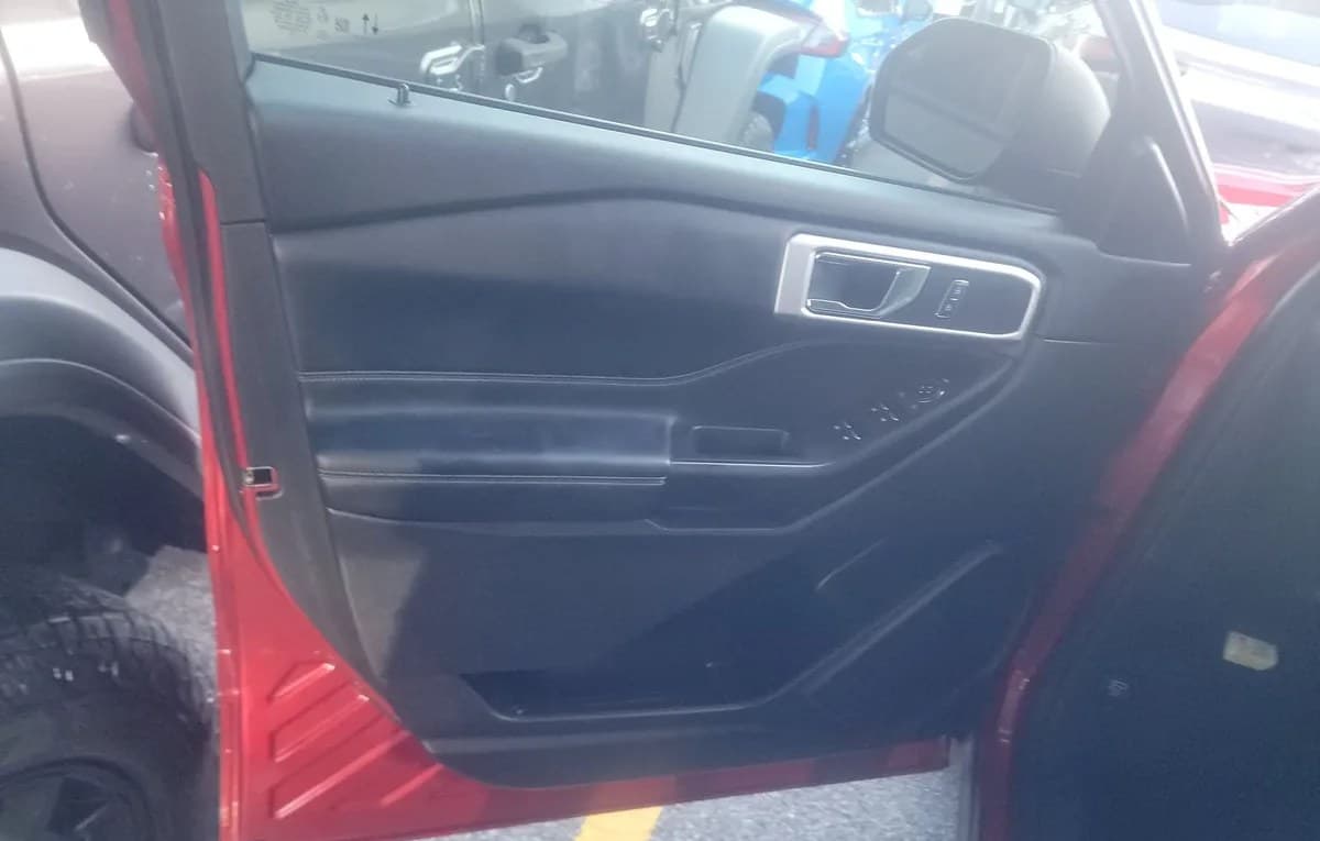 2020 FORD EXPLORER XLT 6