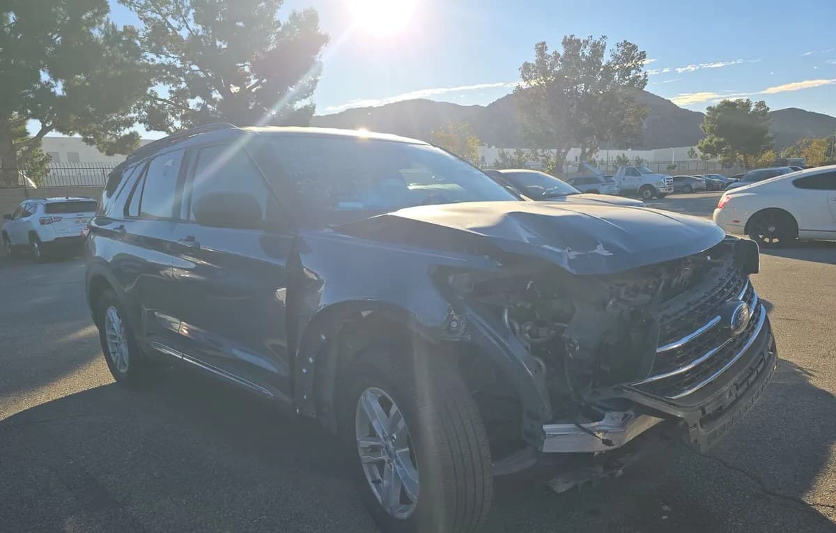 2021 FORD EXPLORER XLT 4