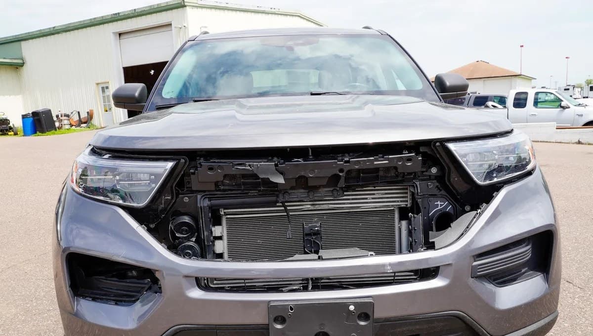 2023 FORD EXPLORER XLT 3