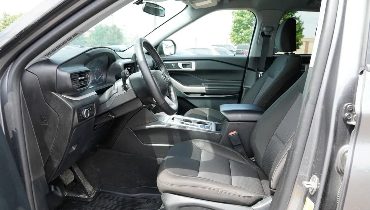 2023 FORD EXPLORER XLT 5