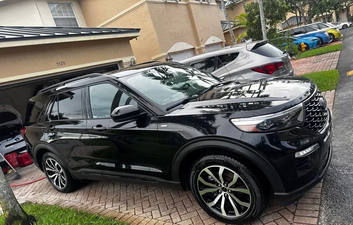 2022 FORD EXPLORER ST-Line 2
