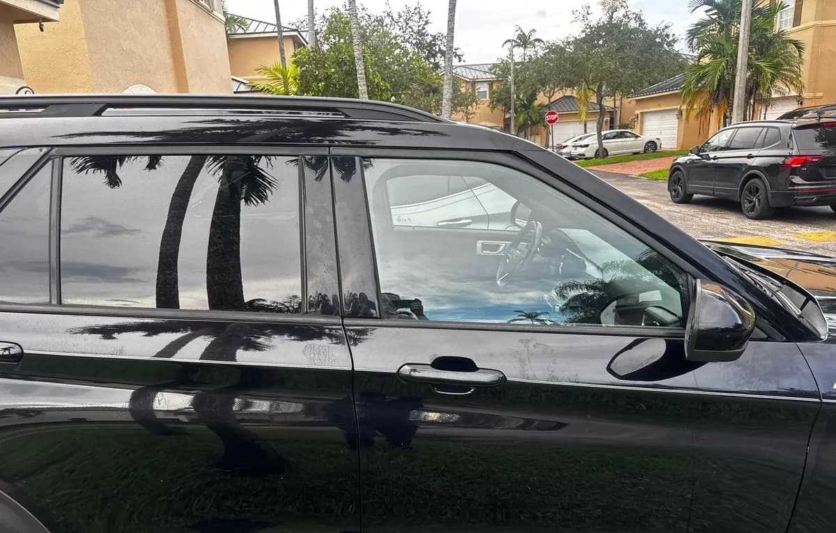 2022 FORD EXPLORER ST-Line 5