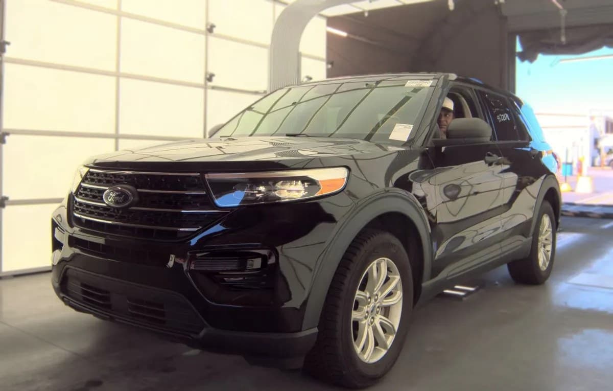 2021 FORD EXPLORER Base 2