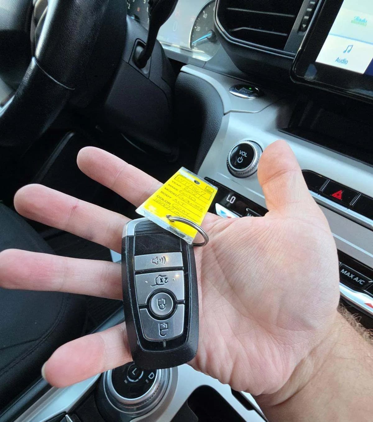2021 FORD EXPLORER XLT 5
