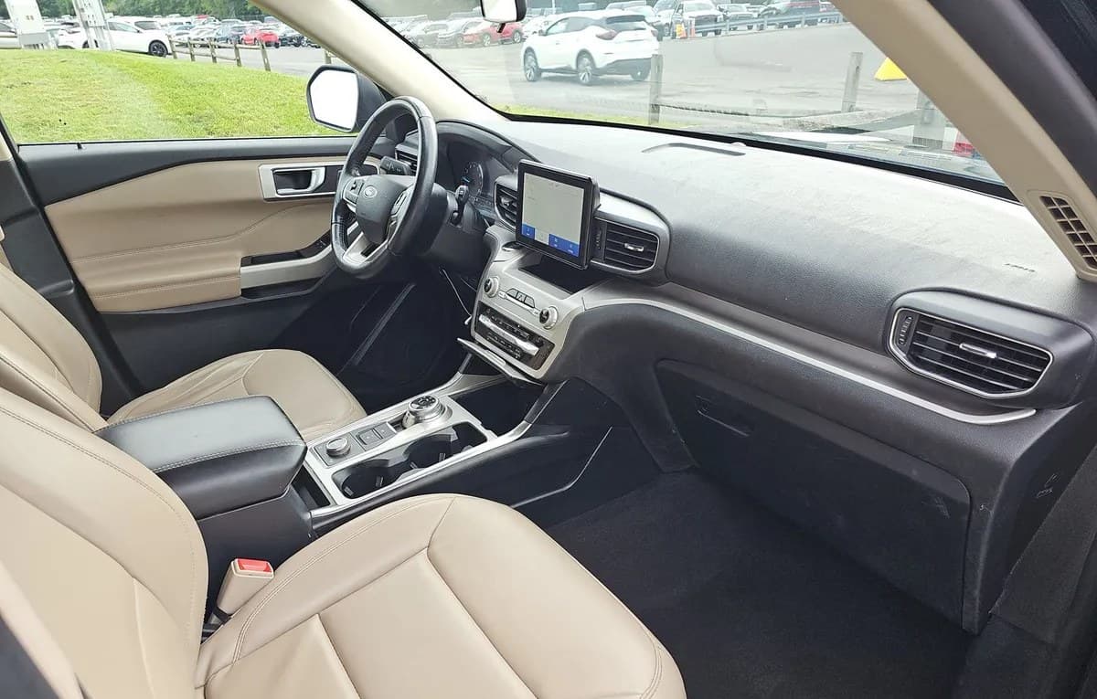 2021 FORD EXPLORER XLT 5