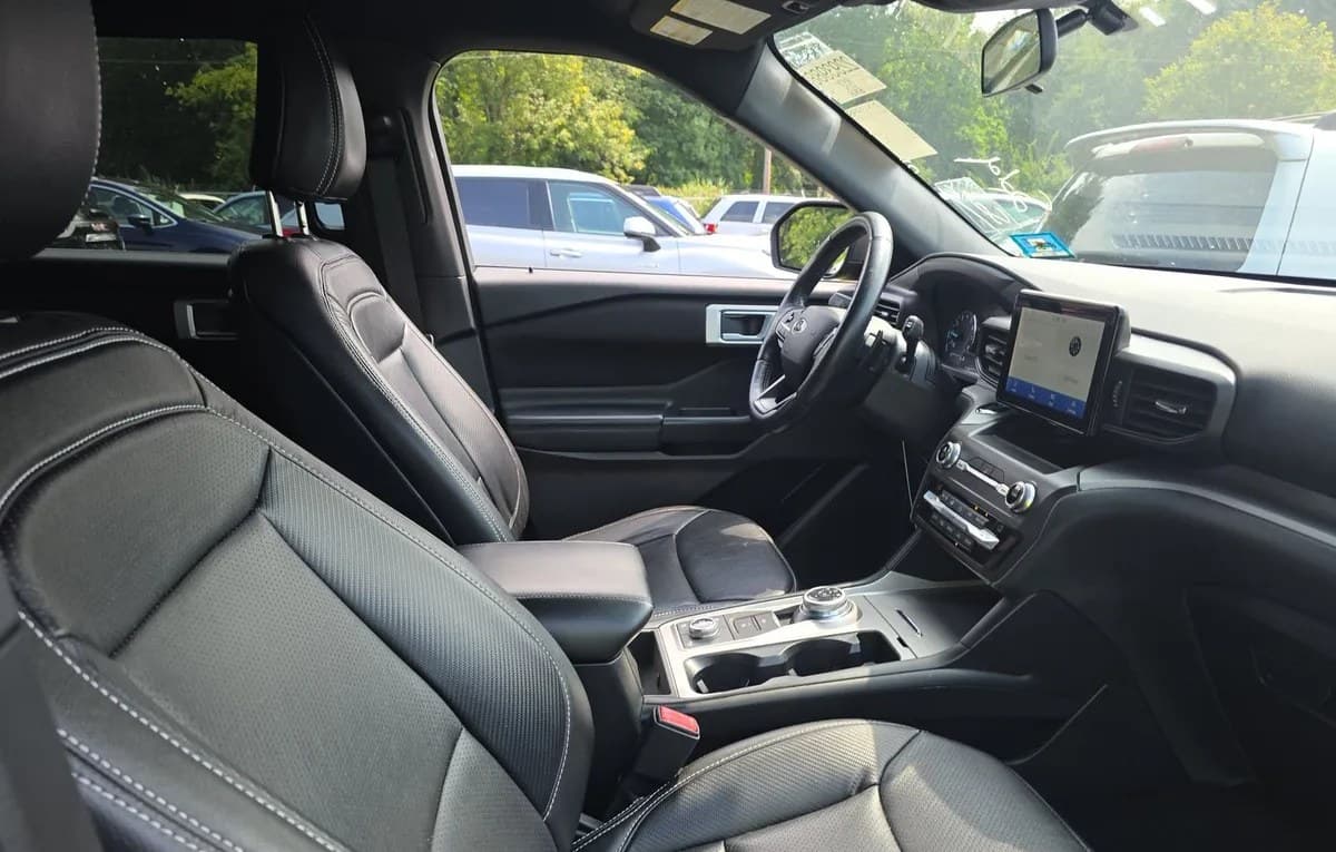 2020 FORD EXPLORER XLT 5